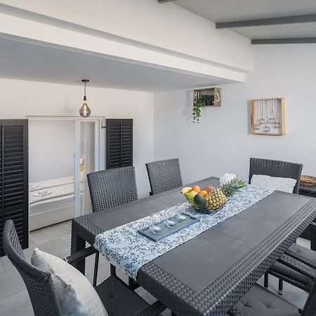 Apartment Sea Pearl 포레치 외부 사진