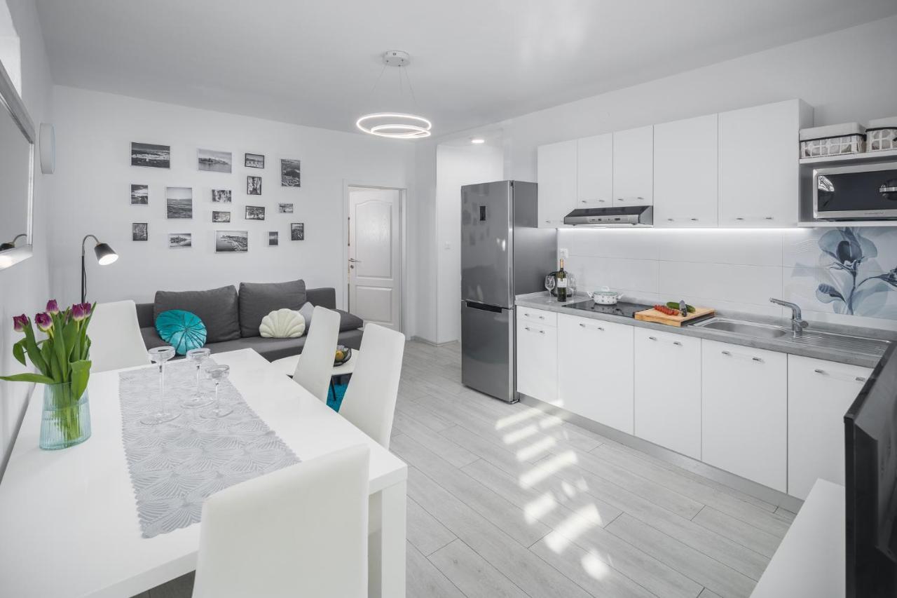 Apartment Sea Pearl 포레치 외부 사진
