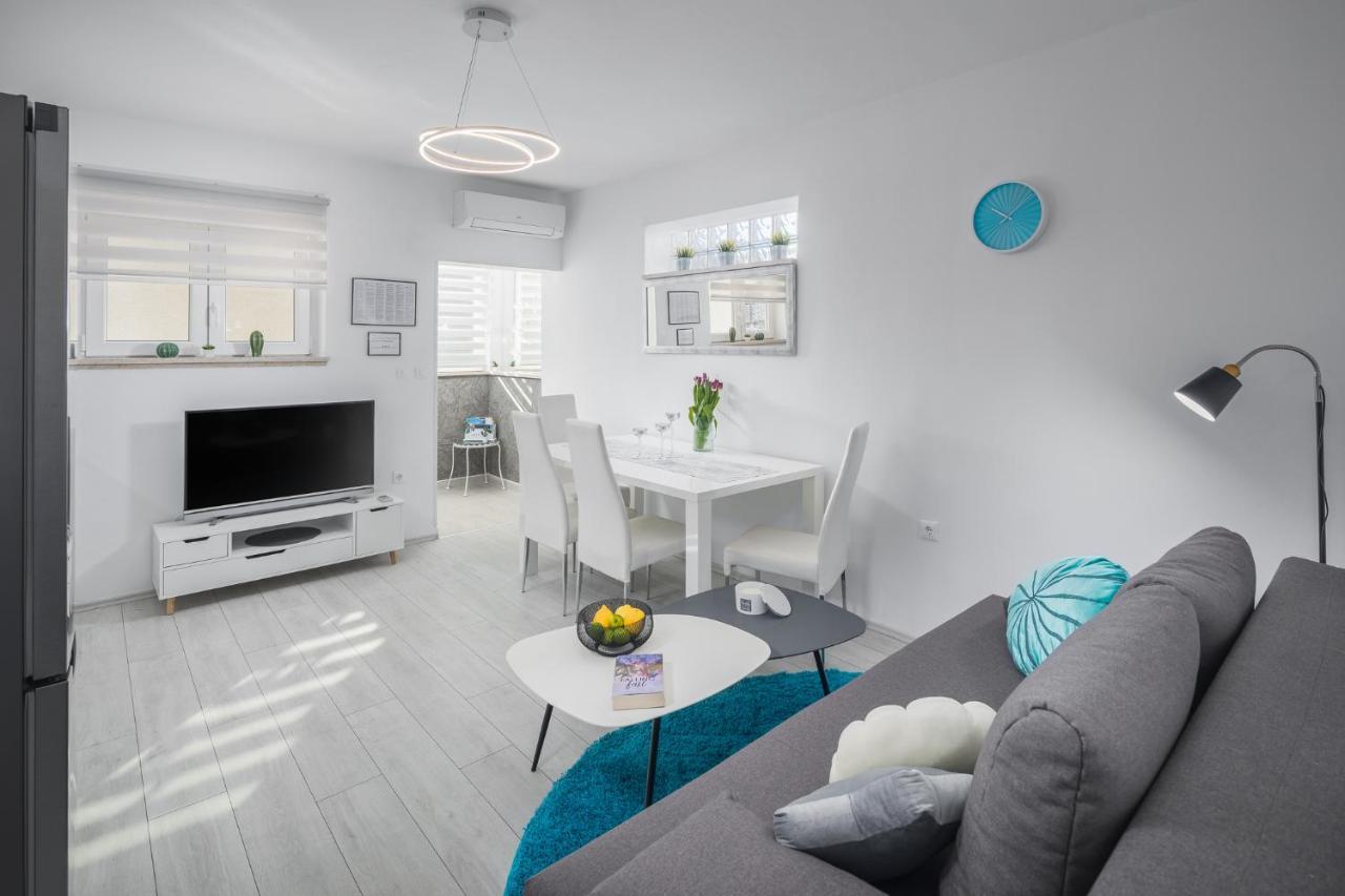 Apartment Sea Pearl 포레치 외부 사진