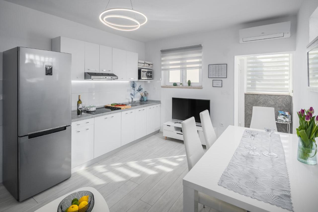 Apartment Sea Pearl 포레치 외부 사진