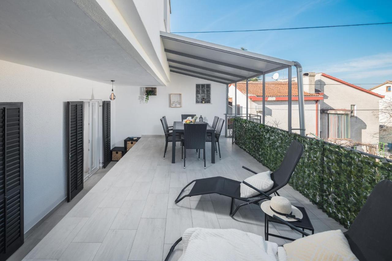 Apartment Sea Pearl 포레치 외부 사진