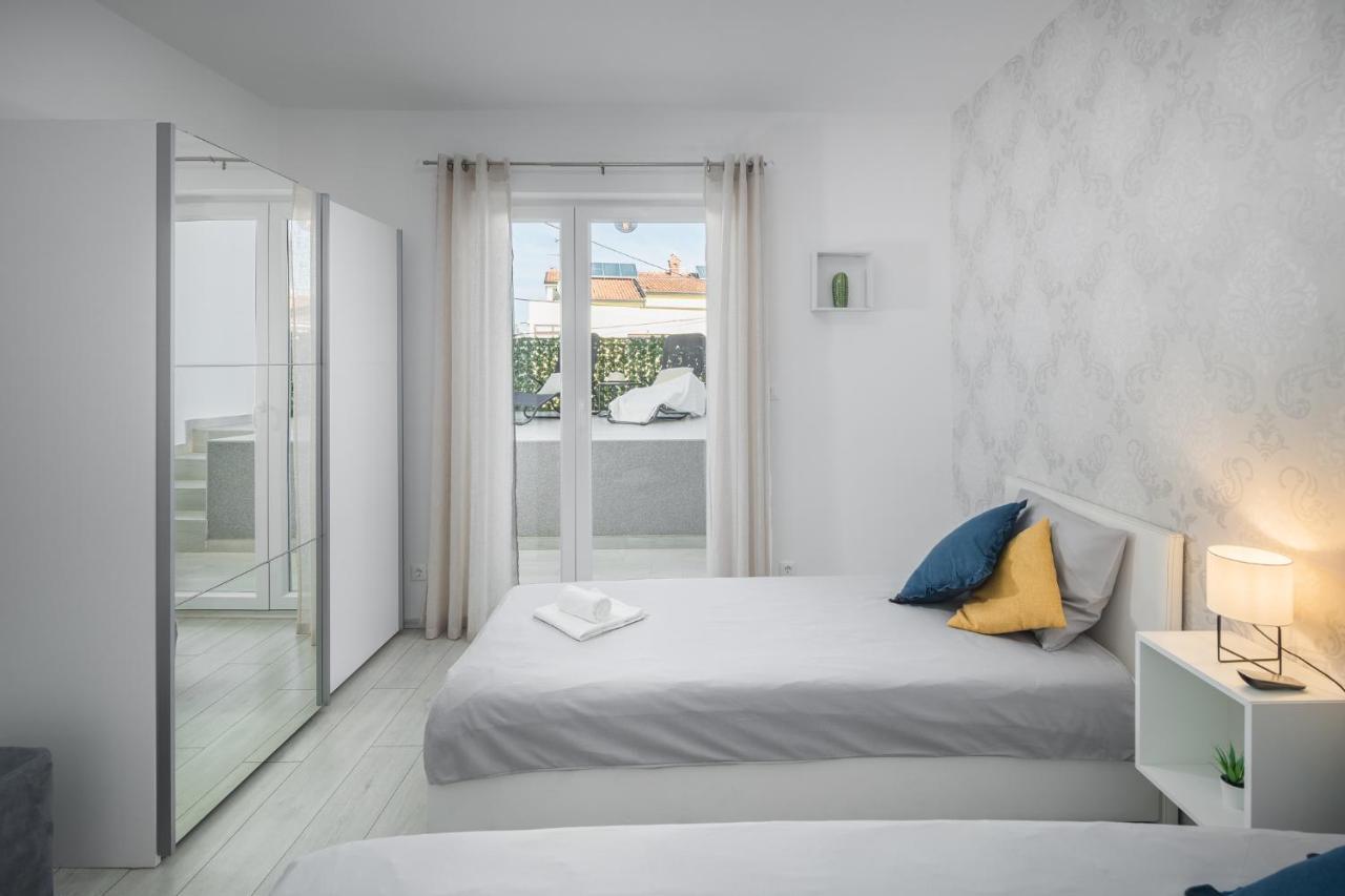 Apartment Sea Pearl 포레치 외부 사진